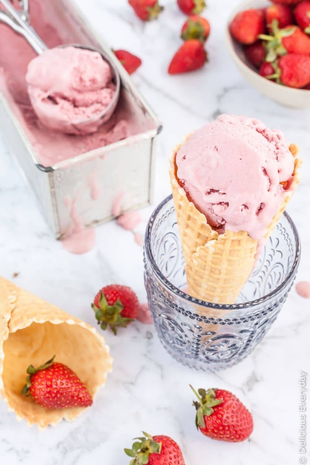 vegan-strawberry-ice-cream-recipe-delicious-everyday