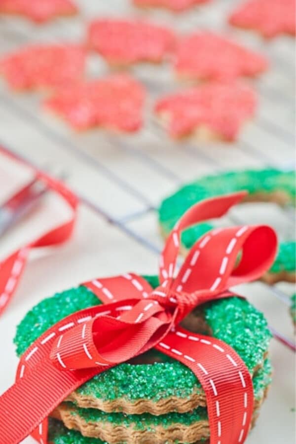 Christmas Wreath Cookies - Edible Christmas Gifts